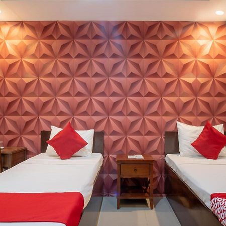 Oyo 697 Obrero Suites Davao City Esterno foto