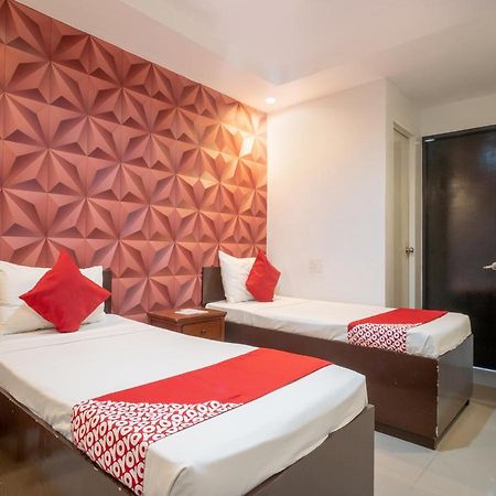 Oyo 697 Obrero Suites Davao City Esterno foto