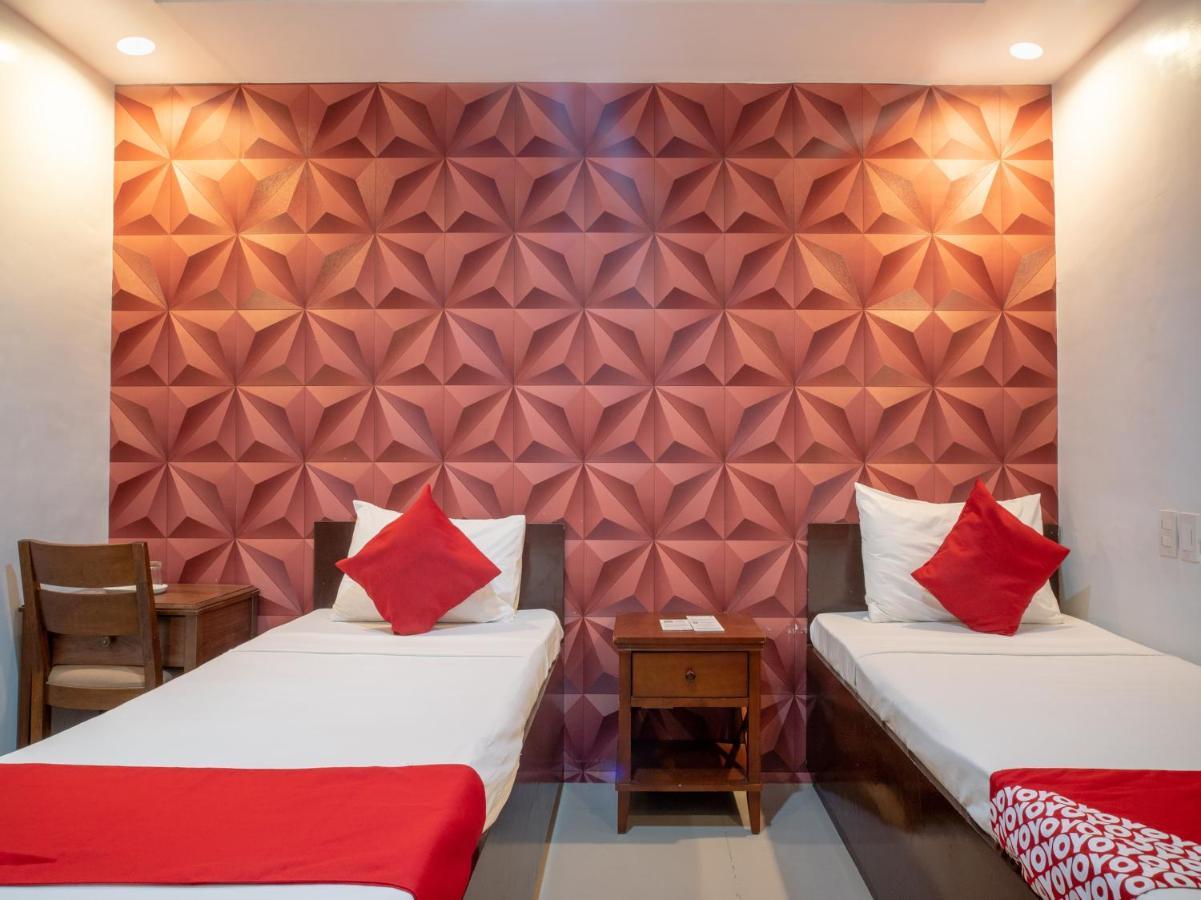 Oyo 697 Obrero Suites Davao City Esterno foto